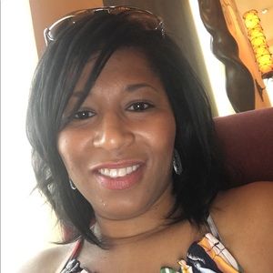 Meet your Posher, Candace